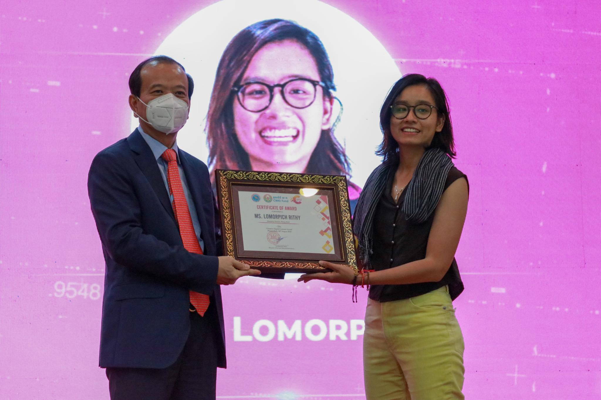 The Women of Creative Content Award (Creative Digital Content Award) went to Miss Rithy Lomor Pich