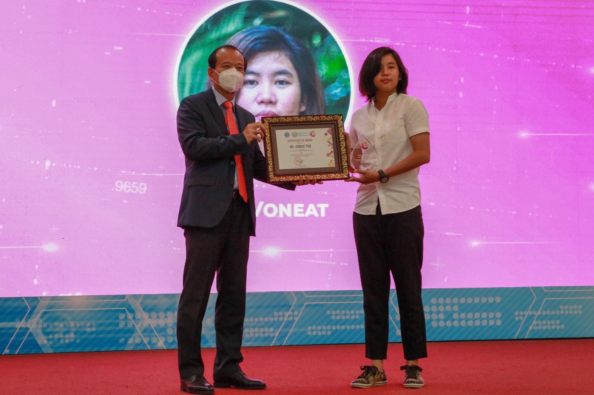 Cambodia Woman ICT For Community Award), Miss Pen Vannet
